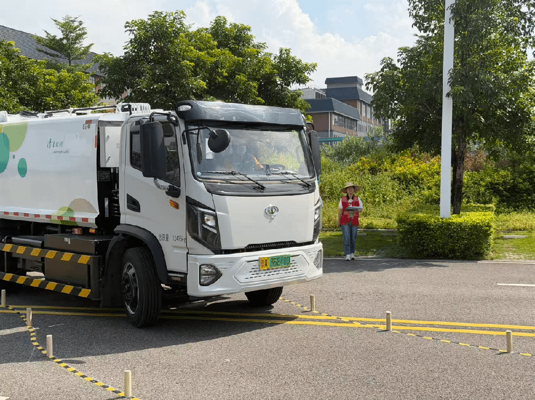平稳完成S弯道行驶