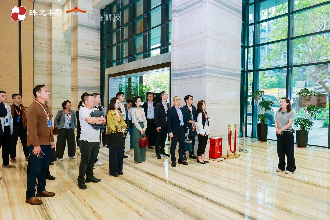 参观银雁科技总部1
