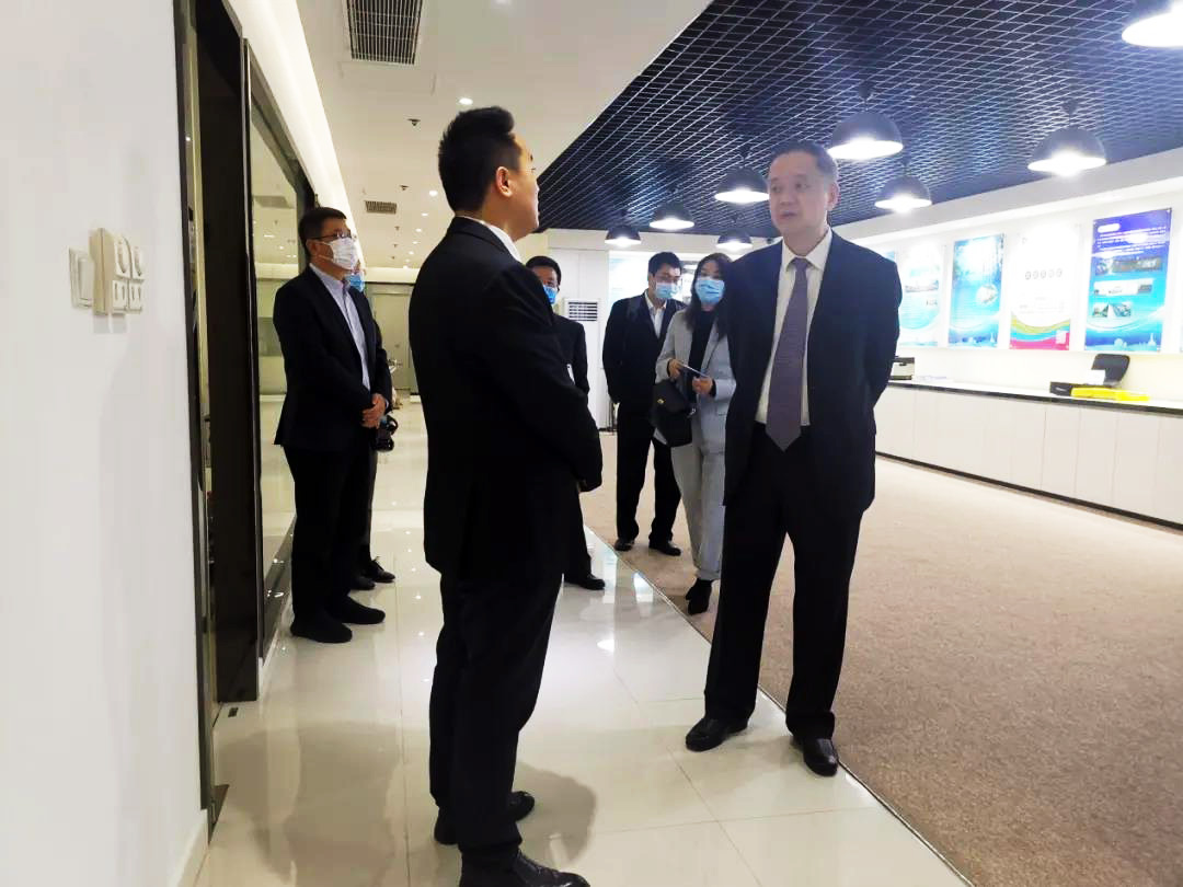 广东省商务厅副厅长马桦一行莅临珠光集团澳门总部珠澳经贸合作平台参观考察